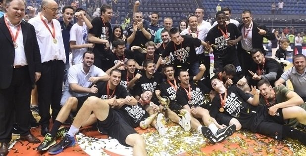 Partizan Belgrade - Şampiyonluk: 1