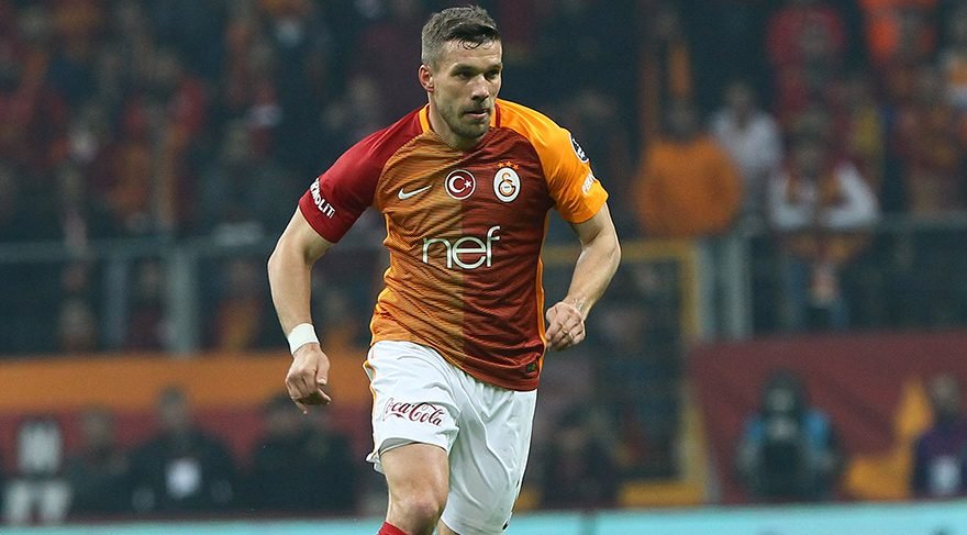 Podolski ayıp etti!