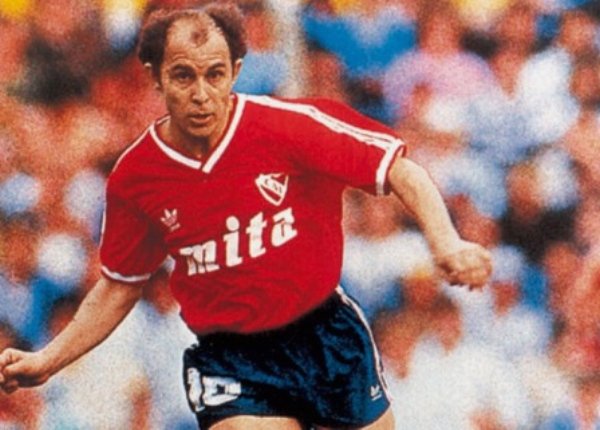 R. Bochini - İndependiente (19 yıl)