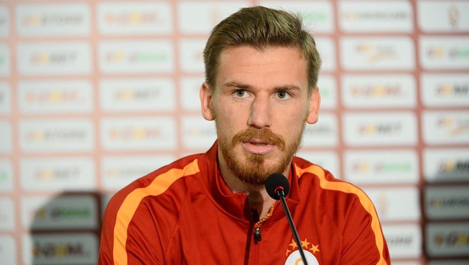 Serdar Aziz'den tepkiler sonrası flaş karar