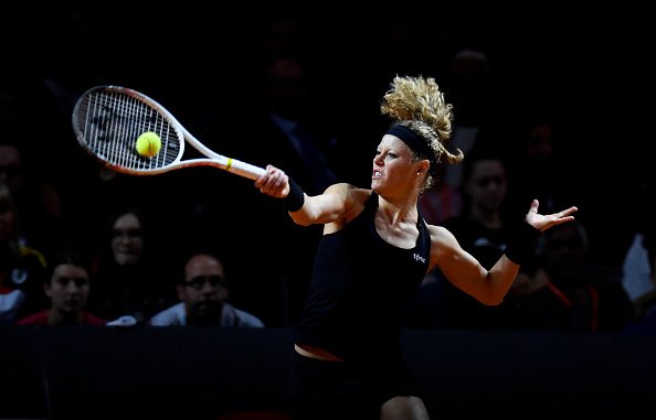 Sharapova elendi, Laura Siegemund finalde Kristina Mladenovic'i yıktı