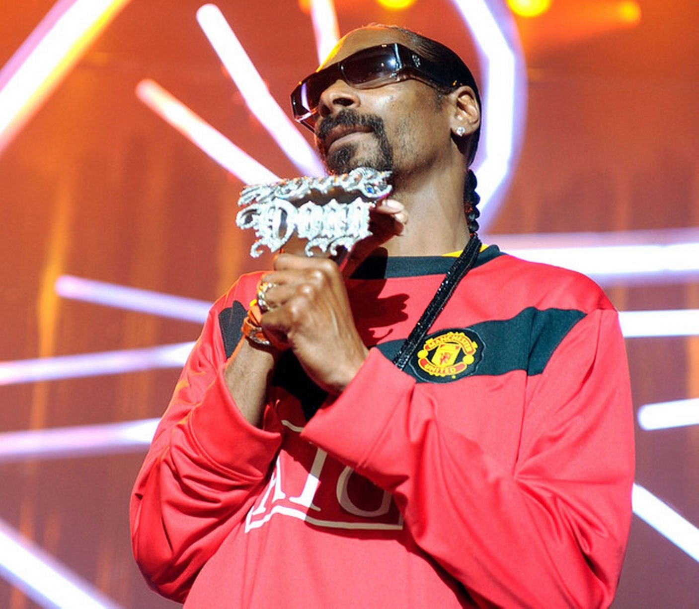 SNOOP DOGG-MANCHESTER UNITED