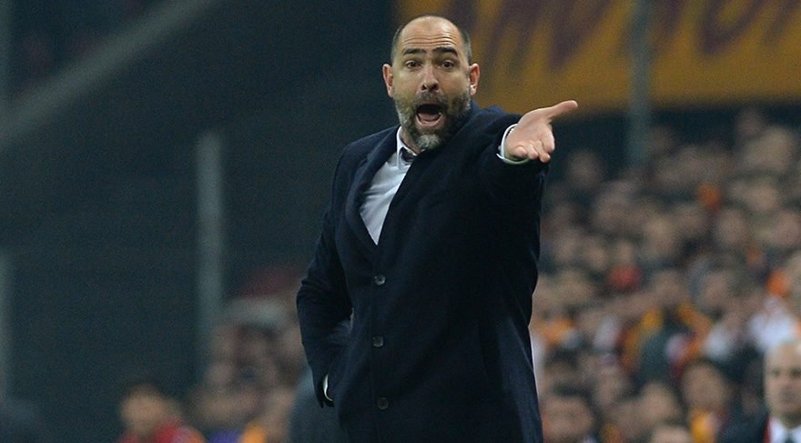 Tudor'dan Sneijder ve Muslera'ya övgüler