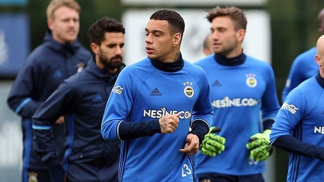 Van der Wiel’e ağır ceza kapıda!