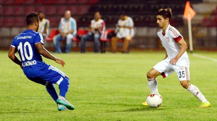 Yusuf Acer (Sol bek)