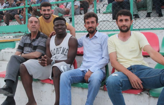 '10 kilo zeytinyağı karşılığında transfer oldu