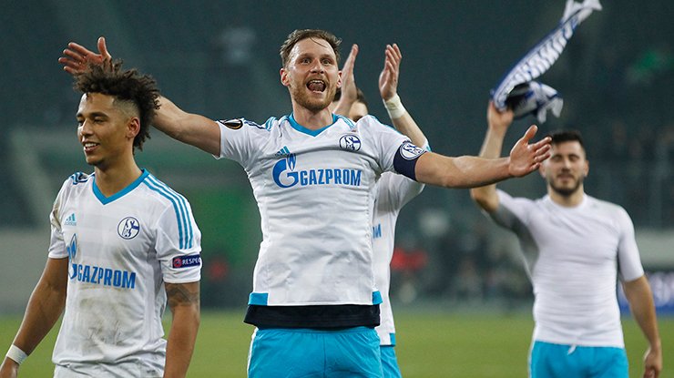 17-) Schalke 04