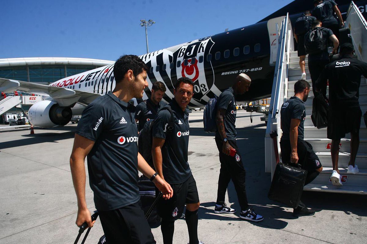  Beşiktaş'ta stopere sürpriz isim 