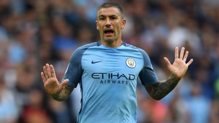  Galatasaray çıldırdı! Bir yıldız daha: Kolarov