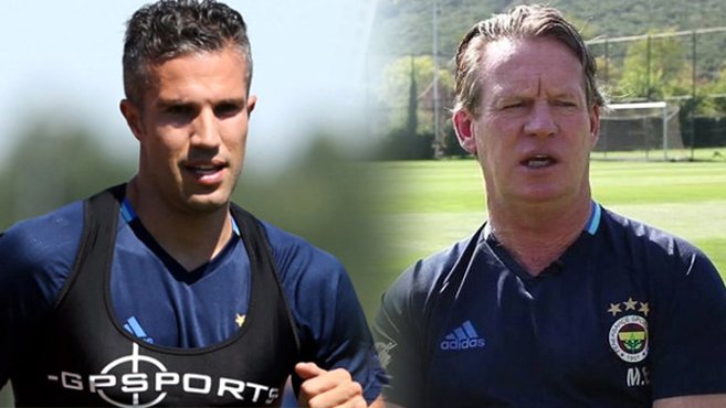 'Advocaat'ın yardımcısından Van Persie itirafı