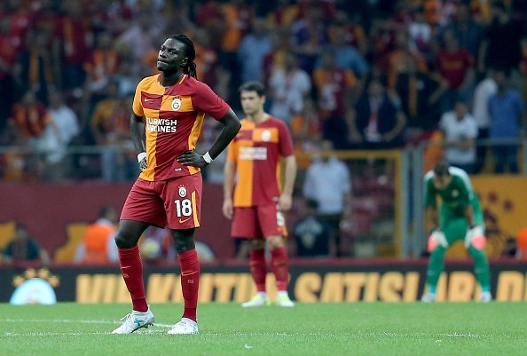 'Bafetimbi Gomis'ten arabalı mesaj