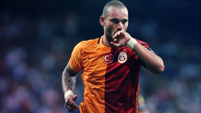 Başakşehir, Sneijder’e talip!