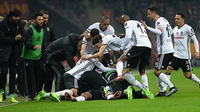 Beşiktaş: 2,10 