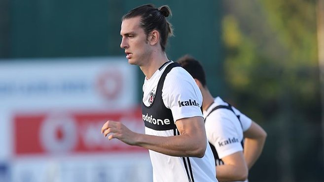 Beşiktaş Atınç Nukan’ı KAP’a bildirdi!