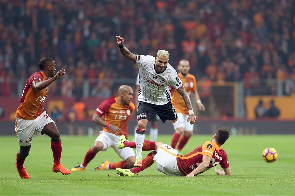 Beşiktaş, Galatasaray'a yazılan stoperin peşinde
