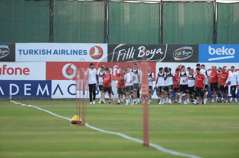 'Beşiktaş'ta yeni sezonun ilk antrenmanı (01.07.2017)