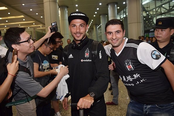 Beşiktaş Schalke şifresiz izleme imkanı