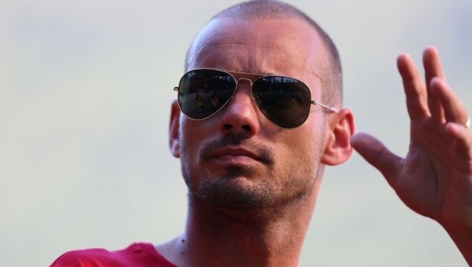 Beşiktaş'ın efsanesinden Galatasaray'a Sneijder sorusu