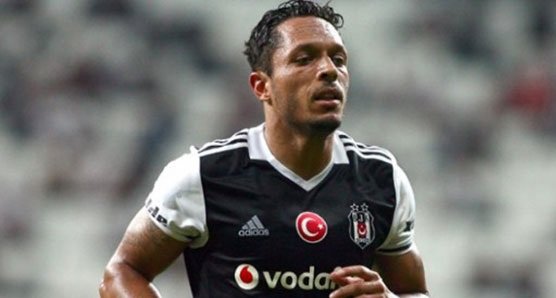 Beşiktaş'ta Adriano'dan itiraf! 