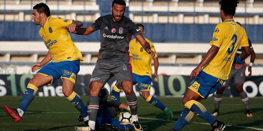 Beşiktaş’ta defans eleştirileri erken başladı