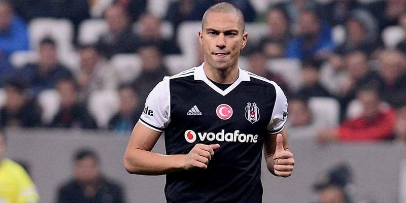 Beşiktaş’ta Gökhan İnler ile yollar ayrıldı