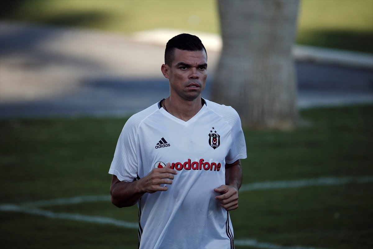 Beşiktaş'ta Pepe ilk idmanına İspanya'da çıktı