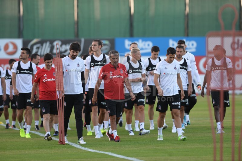 'Beşiktaş'ta tam 9 futbolcu yok! 