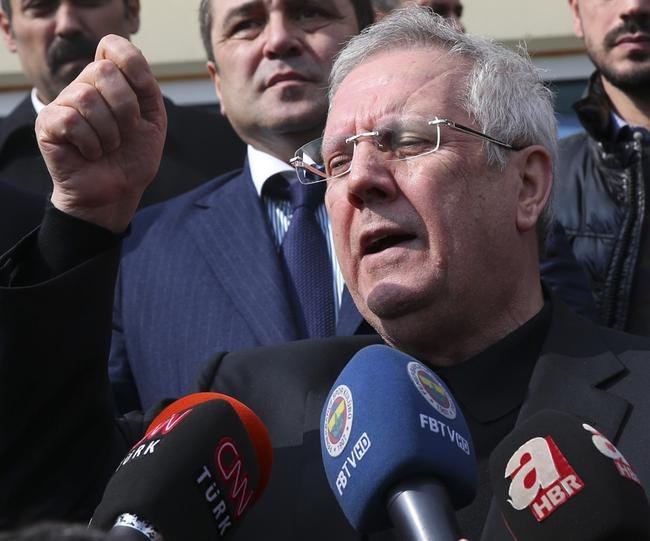 Fenerbahçe başkanı Aziz Yıldırım’ı Yunanlılar çıldırttı!