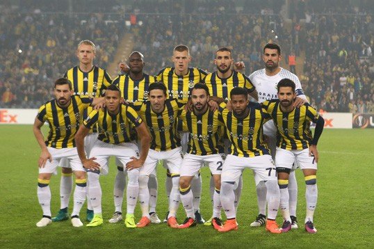 'Fenerbahçe listeyi belirledi! İşte stoper adayları