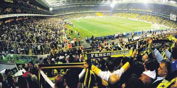 'Fenerbahçe taraftarıyla barıştı! Kombinede rekor