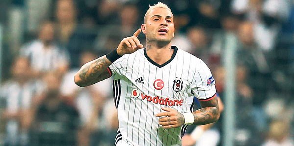 Fenerbahçe ve Beşiktaş'ın eski oyuncusundan Quaresma'ya olay sözler