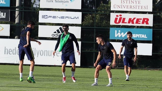 Fenerbahçe’de hazırlıklar sürüyor