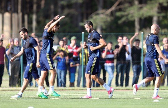 Fenerbahçe'de sakatlık açıklaması! Fernandao, Van Persie ve Yiğithan Güveli...