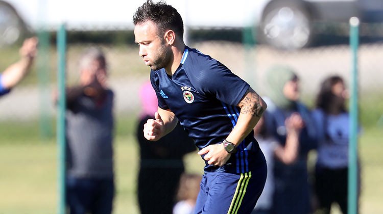 Fenerbahçe'de Valbuena'ya kötü haber