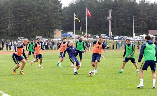Fenerbahçe'nin 2017-2018 sezonu fikstürü! İşte derbi tarihleri
