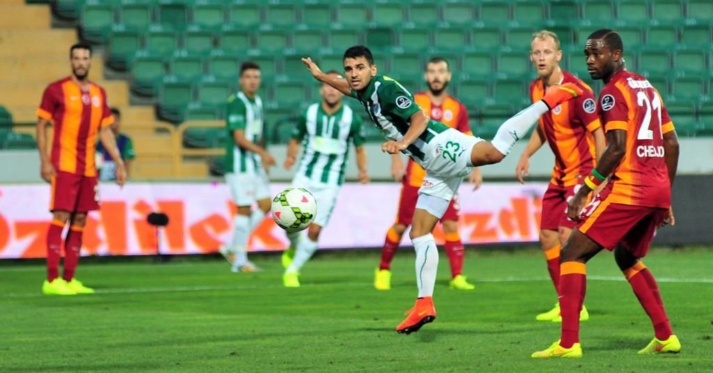 Galatasaray ve Bursaspor transferde yarışıyor