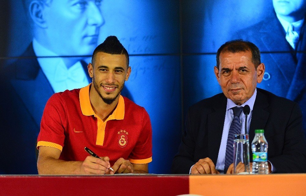 Galatasaray Younes Belhanda’yı transfer ettiğini açıkladı