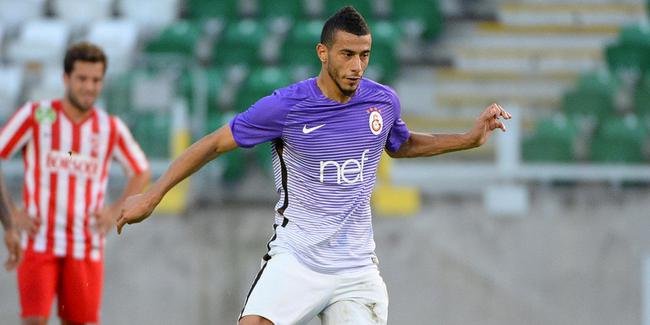 'Galatasaray'da Sneijder ve Belhanda krizi