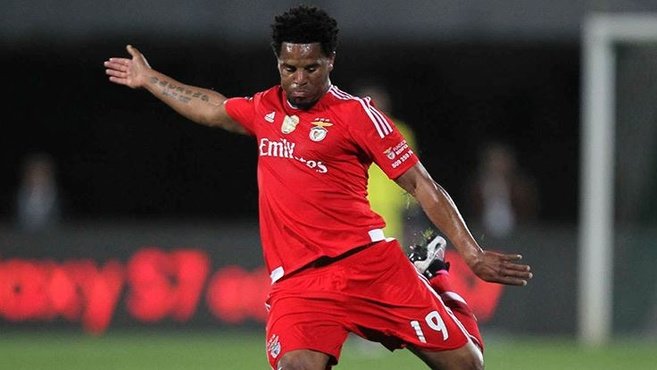 Galatasaray’dan Benfica’lı Eliseu’ya teklif!