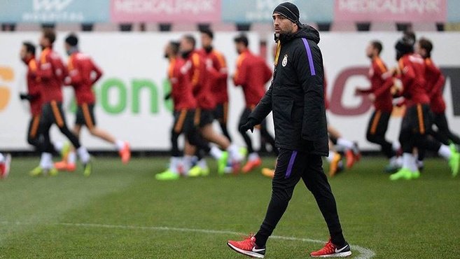 'Galatasaray'dan flaş hamle! Fenerbahçe'nin gözdesi...