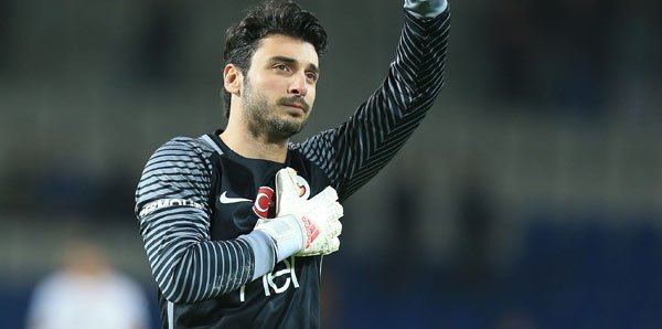 'Galatasaraylı Cenk Gönen İspanya'ya transfer oluyor! İşte bonservisi