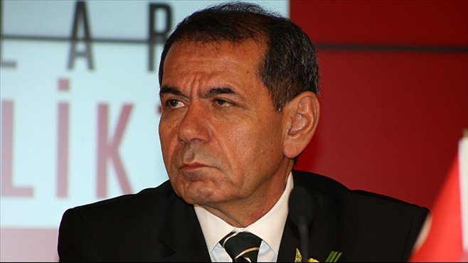 G.Saray’da tek başına!