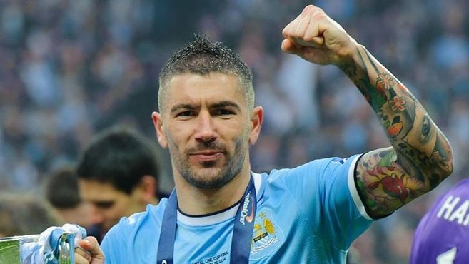 Guardiola Kolarov’un yeni takımını açıkladı