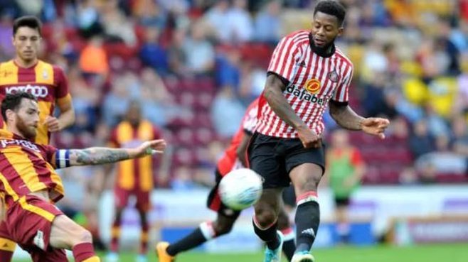 Jeremain Lens suskunluğunu bozdu!