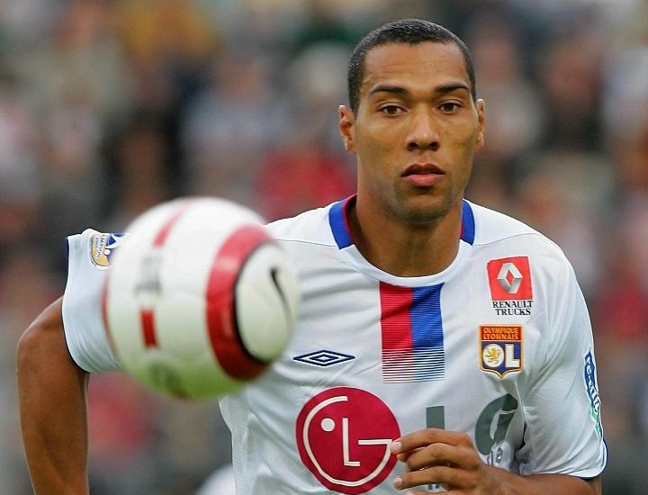 John Carew - Beşiktaş >> Lyon 7,6 milyon Euro