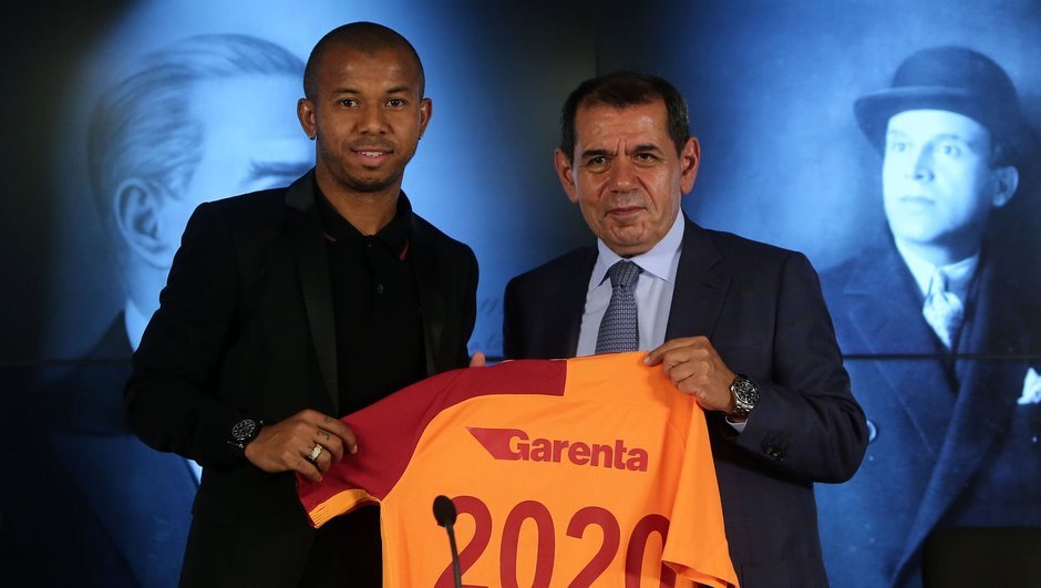 Maicon - Sevilla > Galatasaray