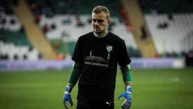 Mert Günok, Başakşehir ile imzalıyor