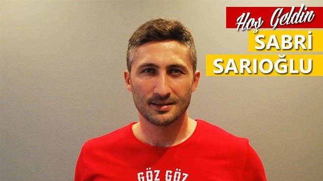 Sabri Sarıoğlu resmen Göztepe’de!