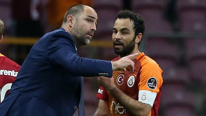 Selçuk İnan ve Tudor arasındaki sürpriz diyalog!
