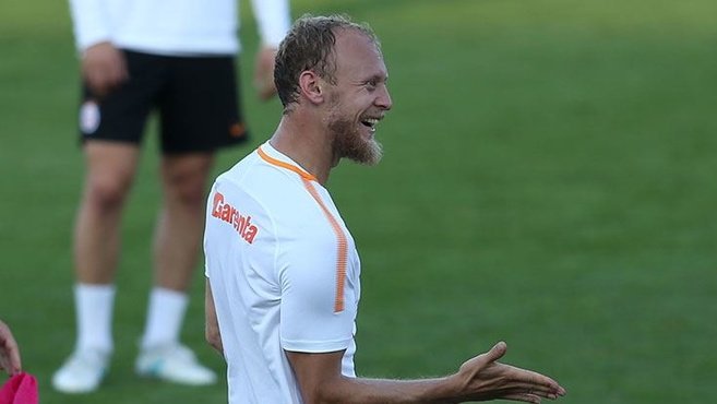 Semih Kaya 3 milyon Euro’ya Sparta Prag’da!